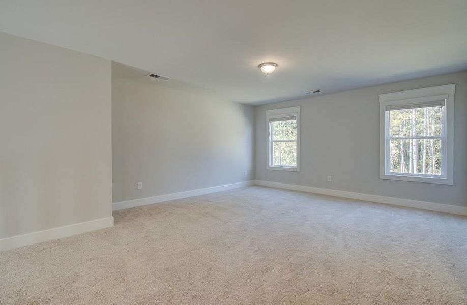 Spacious, unfurnished interior of a new home in Saddleridge, Senoia (Image 25). Spacious, unfurnished interior of a new home in Saddleridge, Senoia (Image 25).
