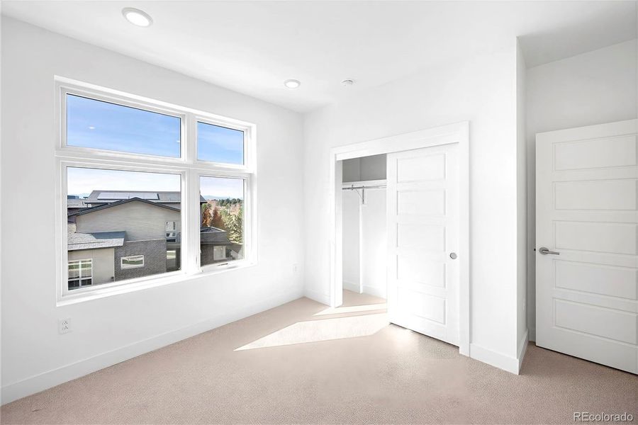 Spacious, unfurnished interior of a new home in , Denver (Image 24).