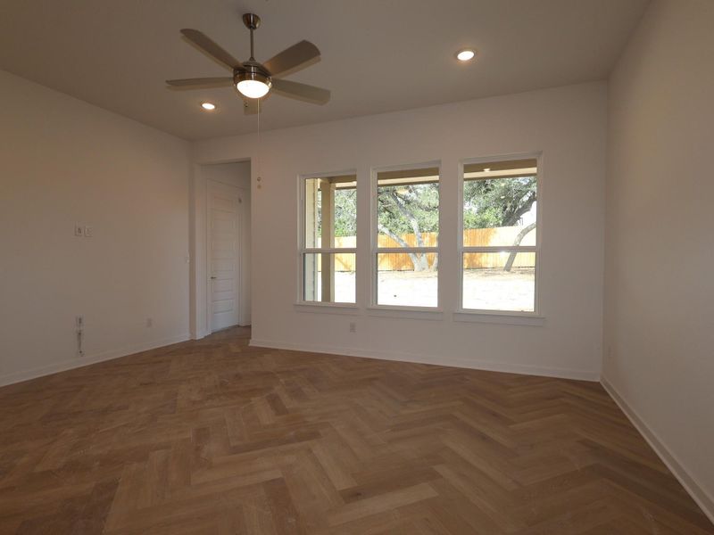 Spacious, unfurnished interior of a new home in Heritage, Dripping Springs (Image 3). Spacious, unfurnished interior of a new home in Heritage, Dripping Springs (Image 3).