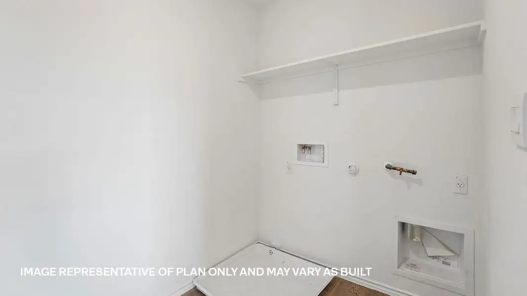 Spacious, unfurnished interior of a new home in Valverde, Bastrop (Image 29).