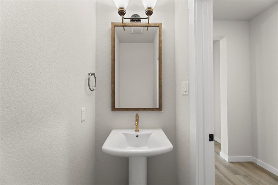 07. 2902 Wheelhouse - Powder 07. 2902 Wheelhouse - Powder