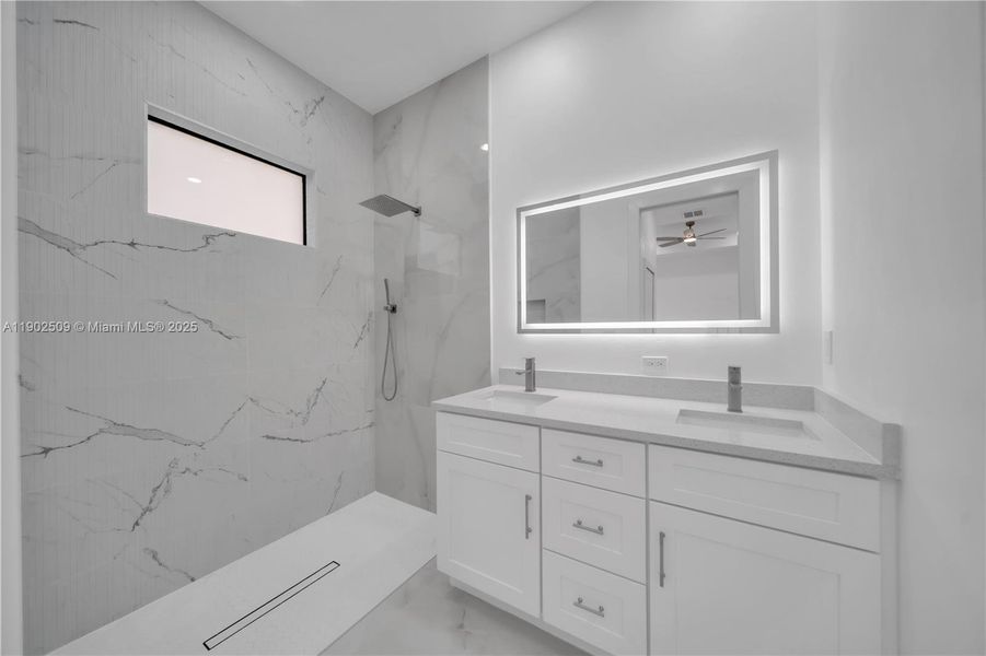 Furnished interior view inside a new home in , Lehigh Acres (Image 14). Furnished interior view inside a new home in , Lehigh Acres (Image 14).