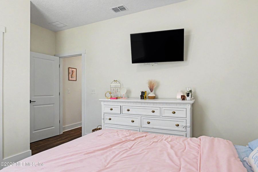 Furnished interior view inside a new home in , Callahan (Image 17).