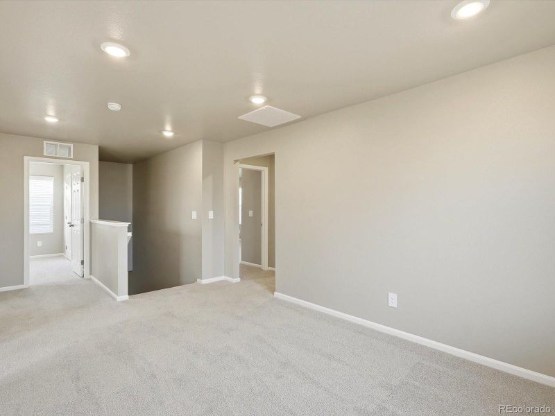 Spacious, unfurnished interior of a new home in Revere at Johnstown, Johnstown (Image 23). Spacious, unfurnished interior of a new home in Revere at Johnstown, Johnstown (Image 23).