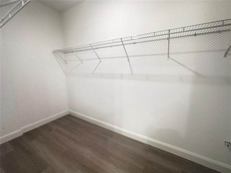 Spacious, unfurnished interior of a new home in , Deland (Image 10).