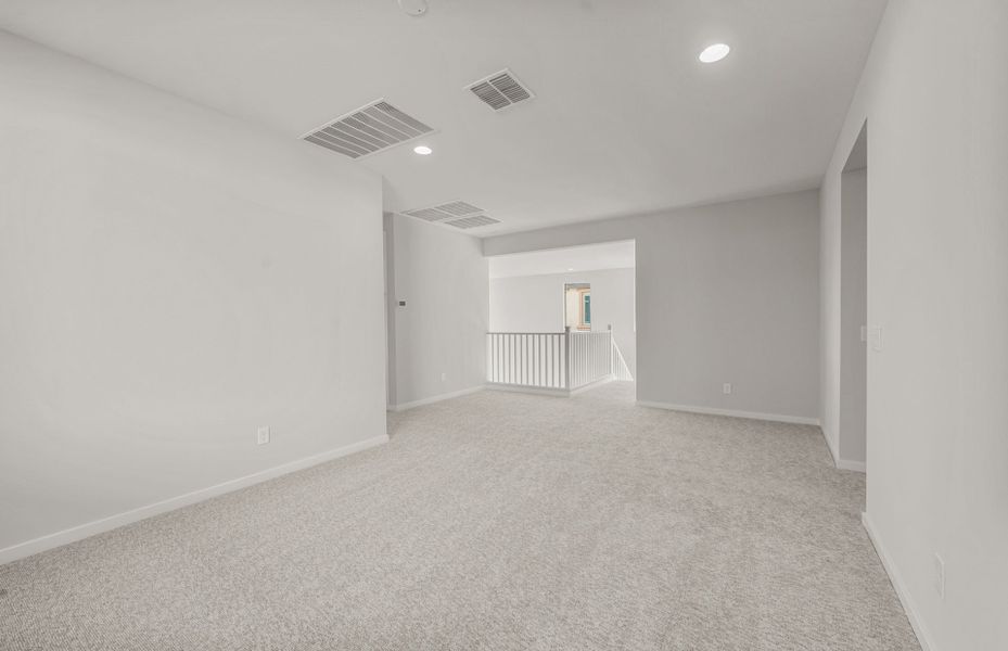 Spacious, unfurnished interior of a new home in Legado West, Queen Creek (Image 25).