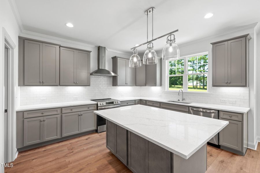 E22D750C-2465-4B39-A88F-B09A9D0C48E5