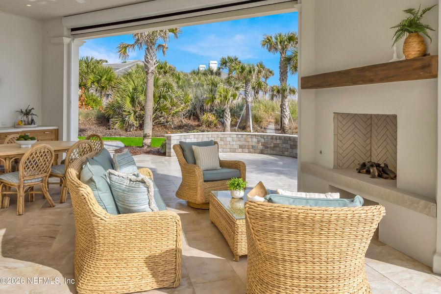Exterior details and patio area of a home in , Ponte Vedra Beach (Image 41).
