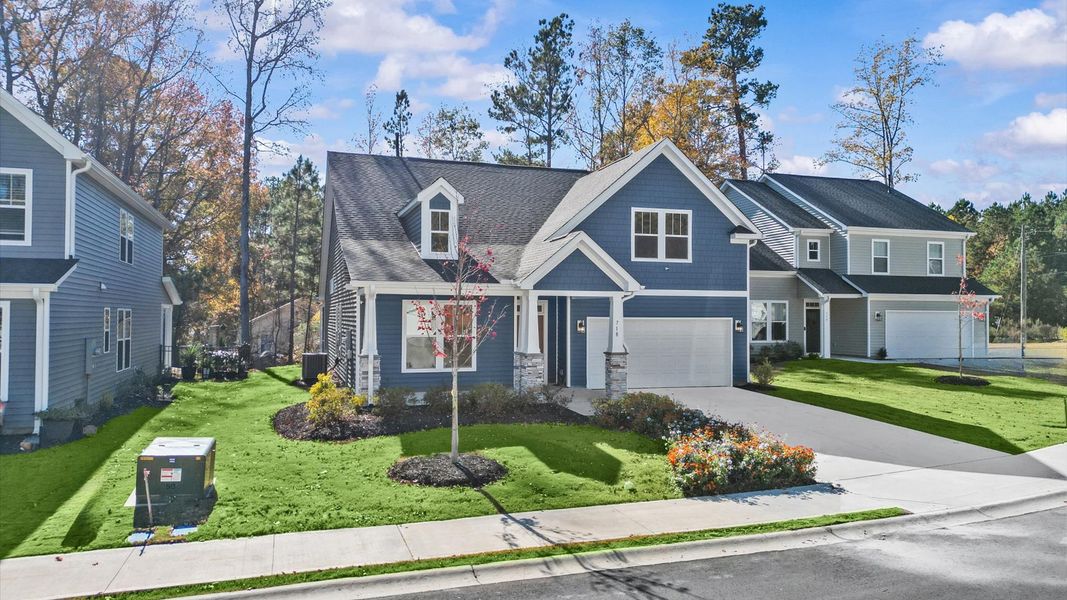 Proven curb appeal with elegant exterior lines and a warm, inviting presence Proven curb appeal with elegant exterior lines and a warm, inviting presence