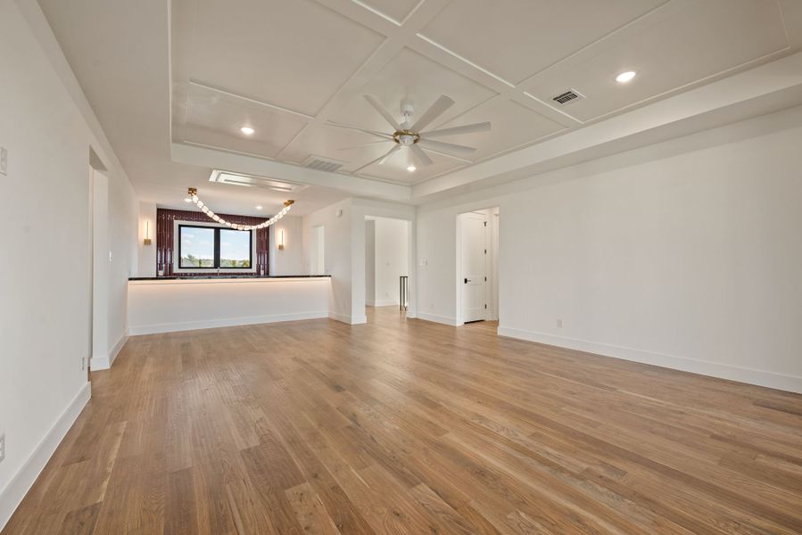 Spacious, unfurnished interior of a new home in The Resort on Eagle Mt. Lake, Fort Worth (Image 51).