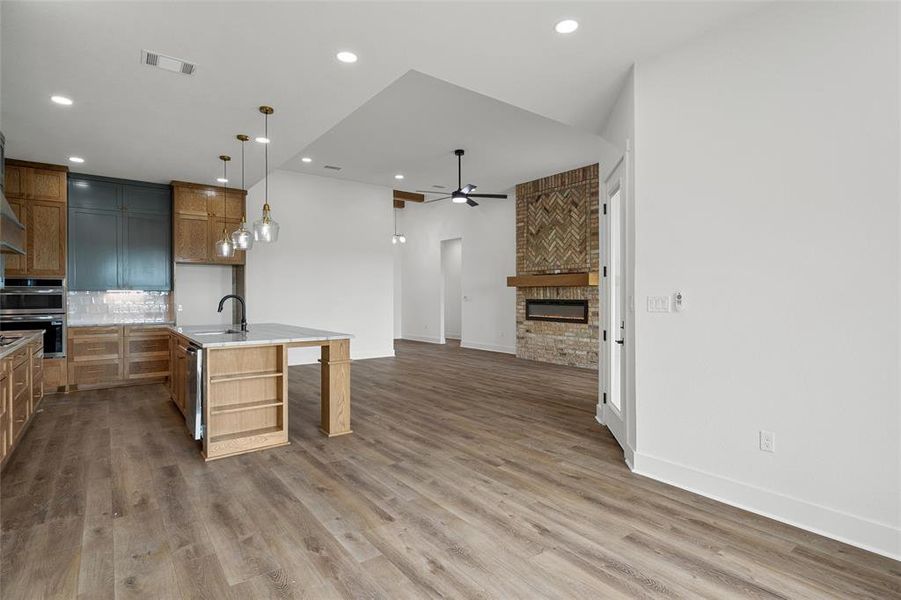 Furnished interior view inside a new home in , Hewitt (Image 6).