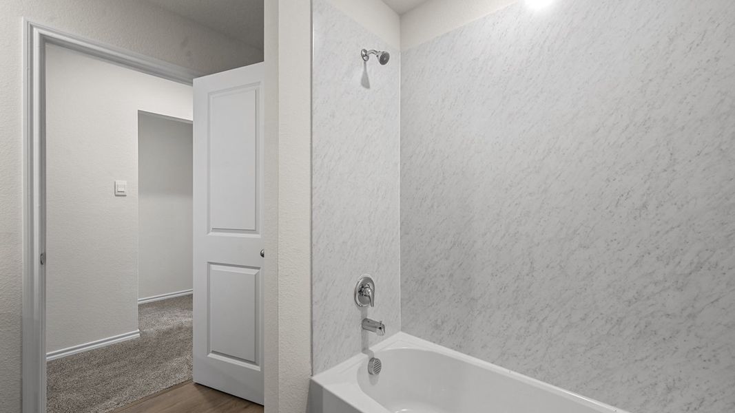 Furnished interior view inside a new home in Elevon, Lavon (Image 13).
