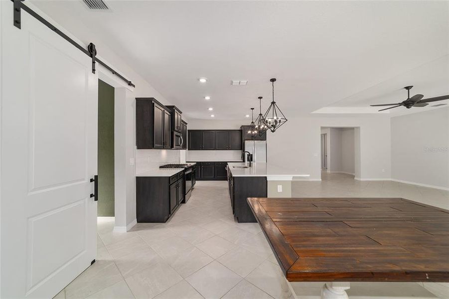 Furnished interior view inside a new home in Calesa Township, Ocala (Image 50).
