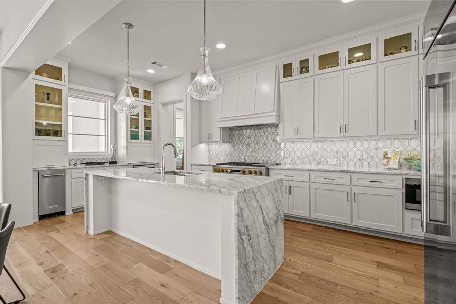 Furnished interior view inside a new home in , Fort Worth (Image 14).