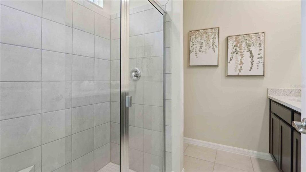 Furnished interior view inside a new home in Twisted Oaks, Wildwood (Image 9).