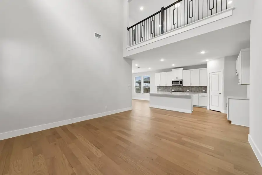 Representative unfurnished interior of a home built from the Harwood by Landon Homes in Lexington Frisco, Frisco (Image 21).
