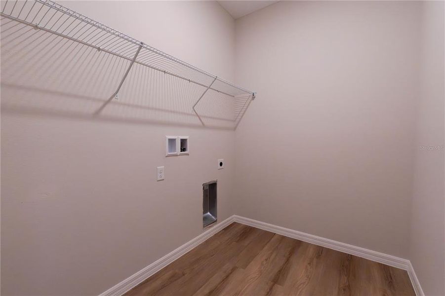 Spacious, unfurnished interior of a new home in , Leesburg (Image 22). Spacious, unfurnished interior of a new home in , Leesburg (Image 22).