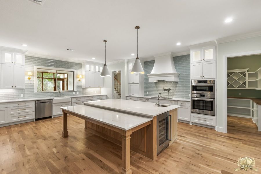 Furnished interior in a model home at Pecan Plantation in Granbury (Image 27). Furnished interior in a model home at Pecan Plantation in Granbury (Image 27).