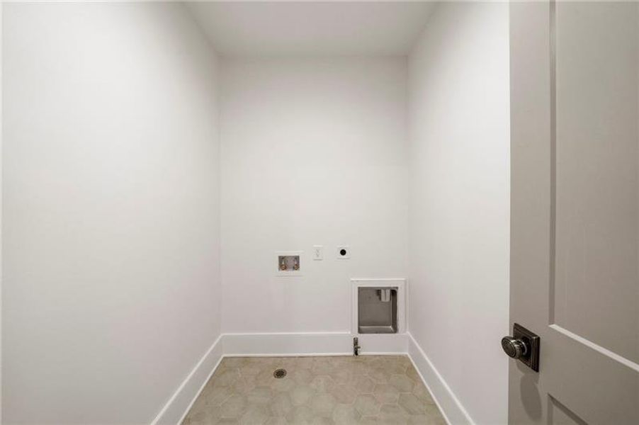 Spacious, unfurnished interior of a new home in , Atlanta (Image 28). Spacious, unfurnished interior of a new home in , Atlanta (Image 28).