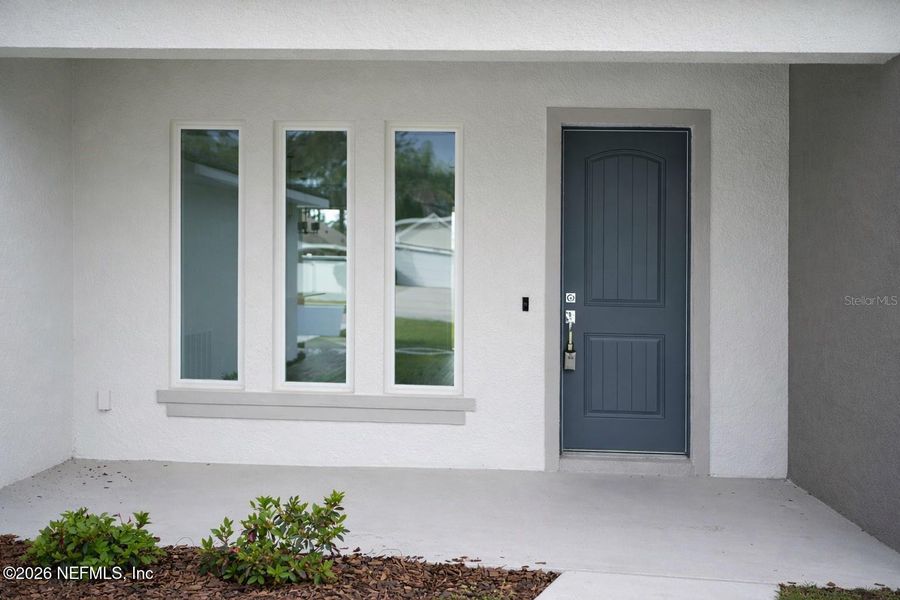 Exterior details and patio area of a home in , Palm Coast (Image 3).