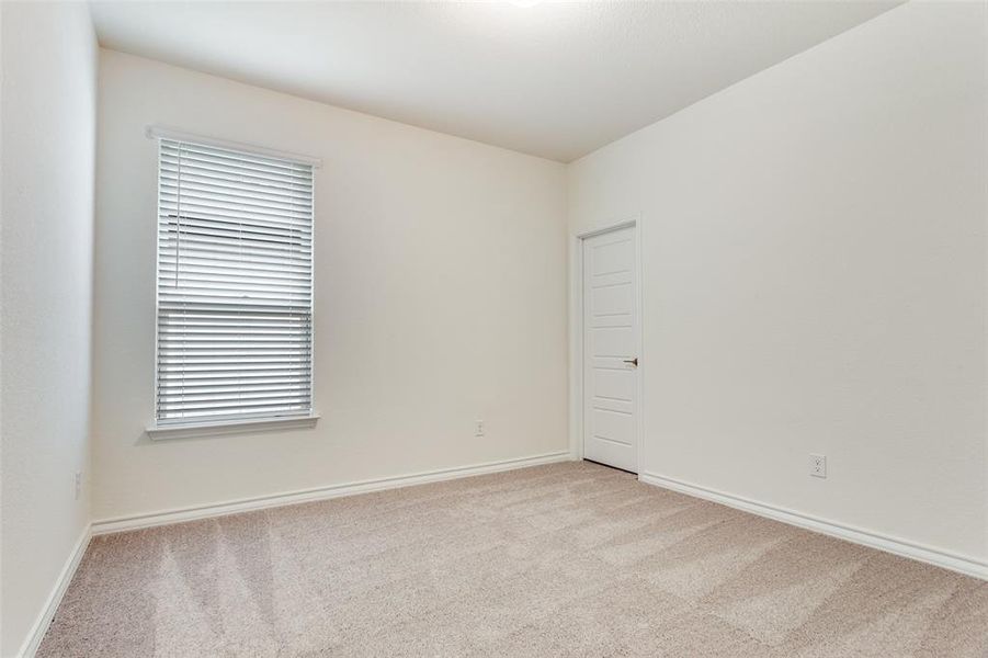 Spacious, unfurnished interior of a new home in Sierra Vista at Kelly Ranch, Aledo (Image 28).