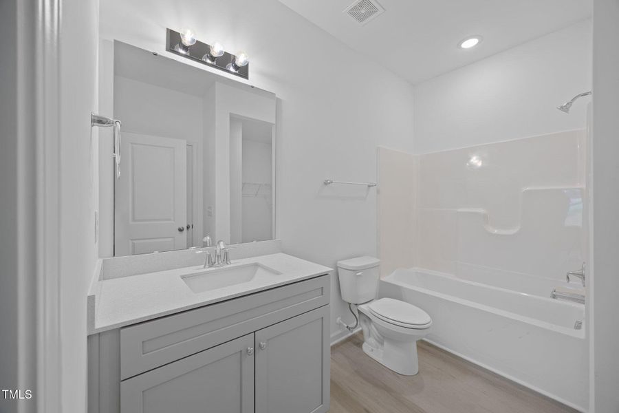 12-web-or-mls-3615 NC 62 Burlington - Ra