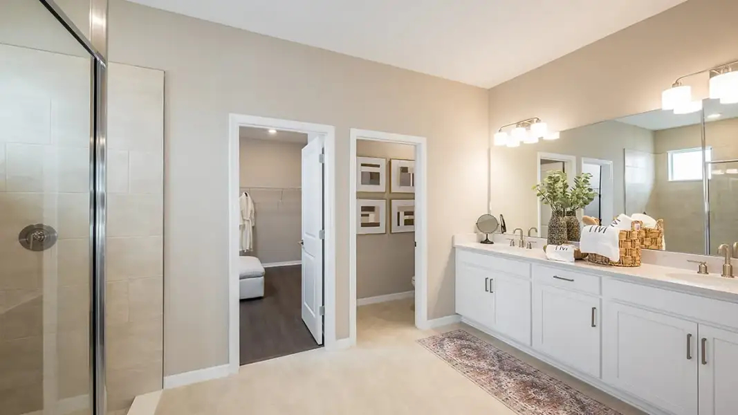 Furnished interior view inside a new home in Ardisia Park, New Smyrna Beach (Image 11).