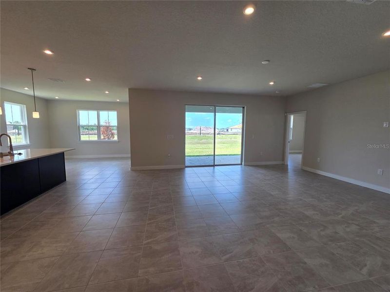 Spacious, unfurnished interior of a new home in Malabar Springs, Palm Bay (Image 9). Spacious, unfurnished interior of a new home in Malabar Springs, Palm Bay (Image 9).