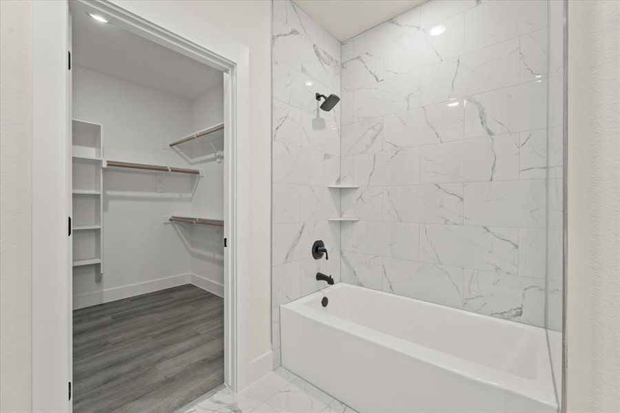 Furnished interior view inside a new home in , Fort Worth (Image 8).