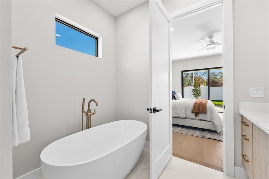 Furnished interior view inside a new home in College Park, Orlando (Image 14).