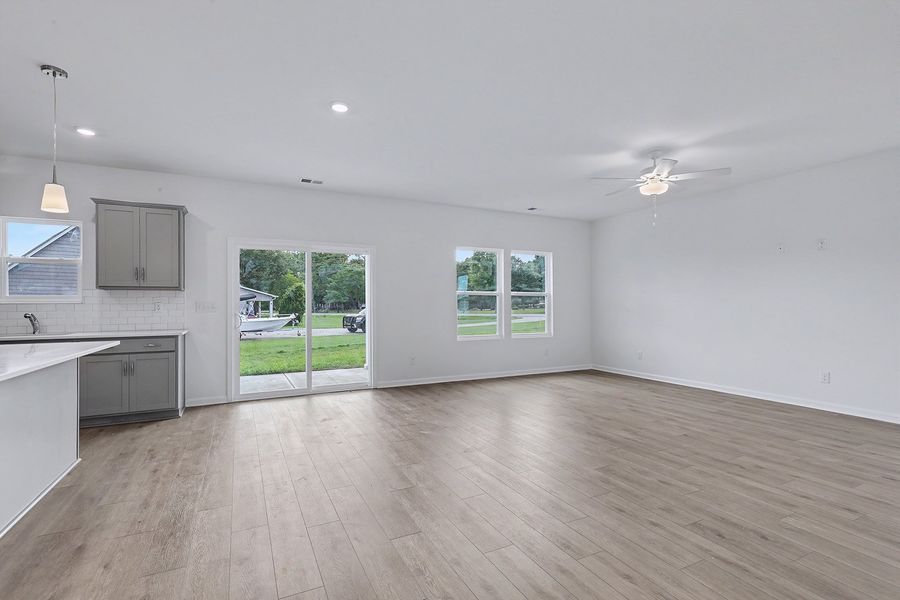 Spacious, unfurnished interior of a new home in Garden Grove, Conway (Image 23).