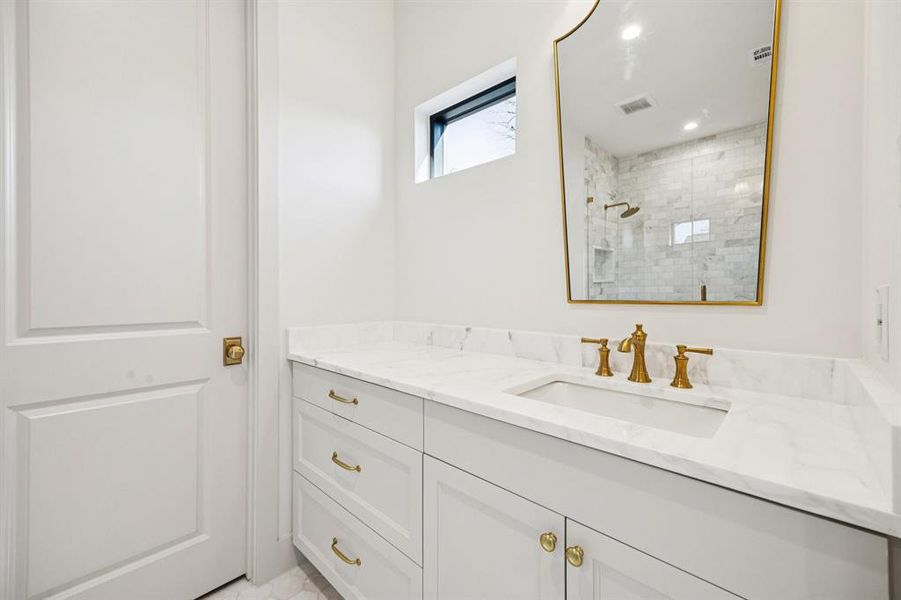 Furnished interior view inside a new home in , Dallas (Image 36).