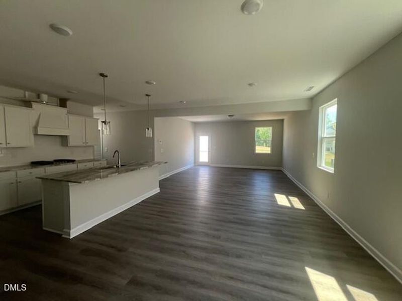 Spacious, unfurnished interior of a new home in Gregory Village, Lillington (Image 6).
