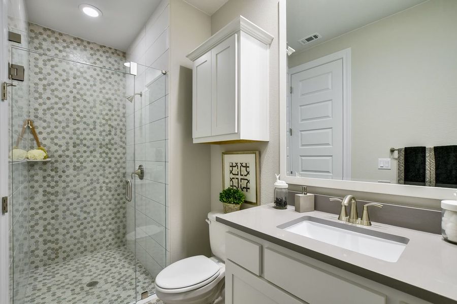 Representative furnished interior of a home built from the Madera II by Giddens Homes in Scofield Farms Estates, Georgetown (Image 15).