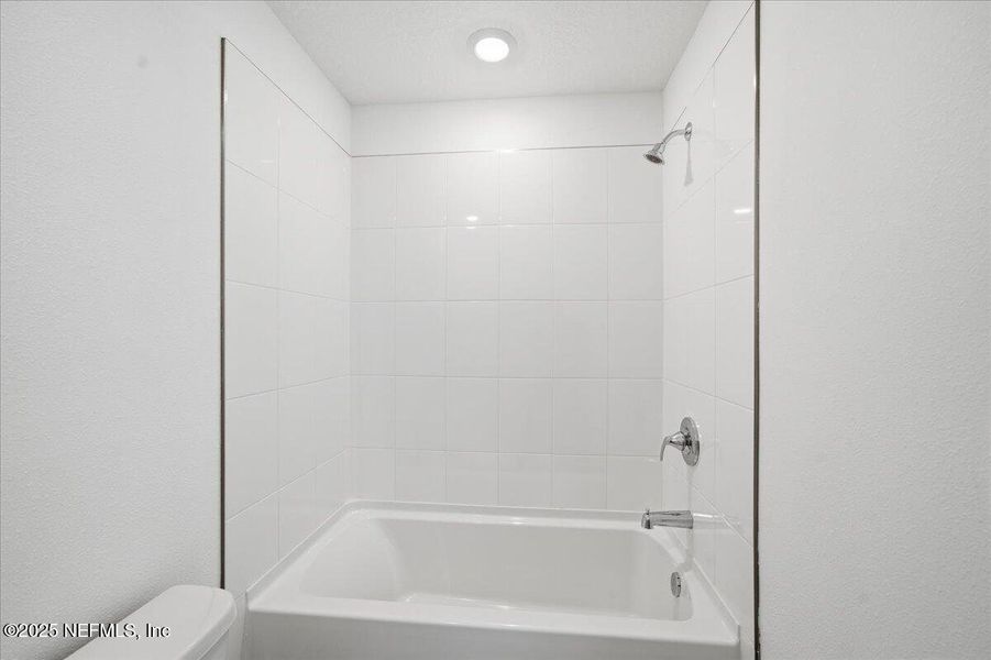 Image 35 of a home in Azalea Creek.