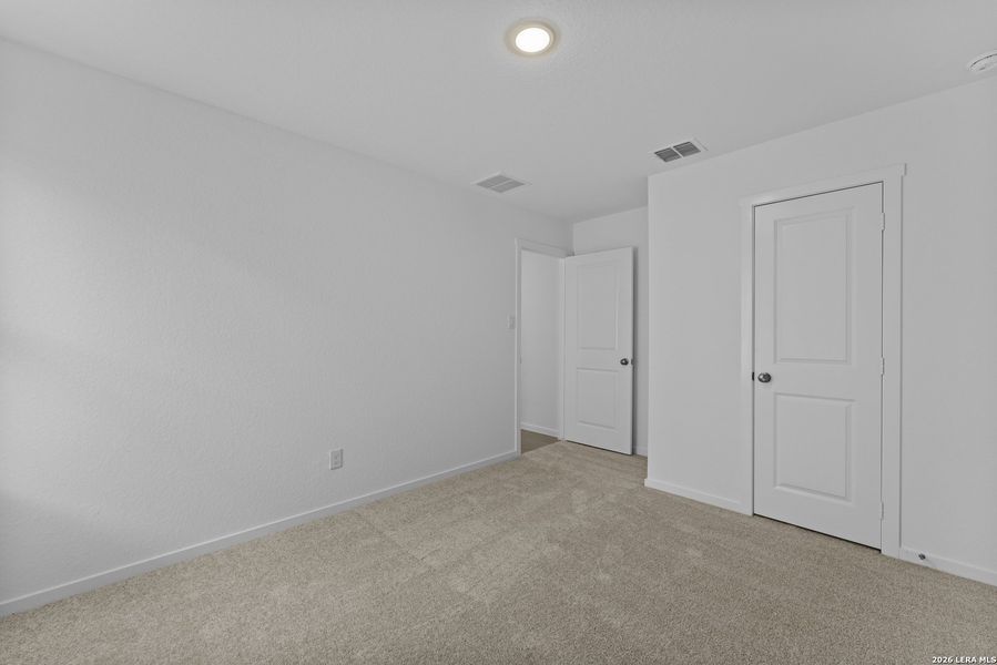 Spacious, unfurnished interior of a new home in Hidden Oasis, San Antonio (Image 10). Spacious, unfurnished interior of a new home in Hidden Oasis, San Antonio (Image 10).