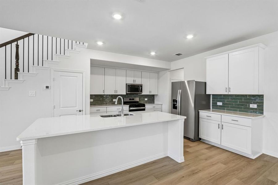 Furnished interior view inside a new home in Oak Ridge Park, Corinth (Image 14).