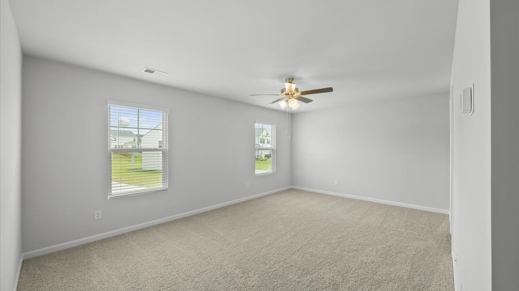 Spacious, unfurnished interior of a new home in Highland Hills, Graniteville (Image 19).