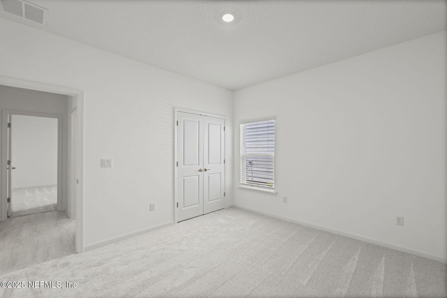 Spacious, unfurnished interior of a new home in Beacon Lake, St. Augustine (Image 45).