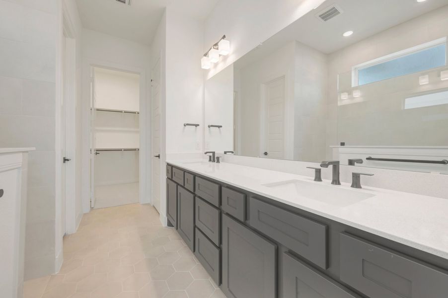 Owner's Bath Owner's Bath