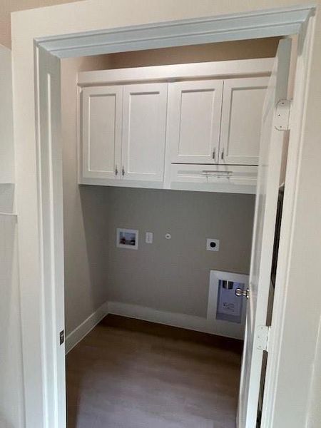 Spacious, unfurnished interior of a new home in , Springtown (Image 11).