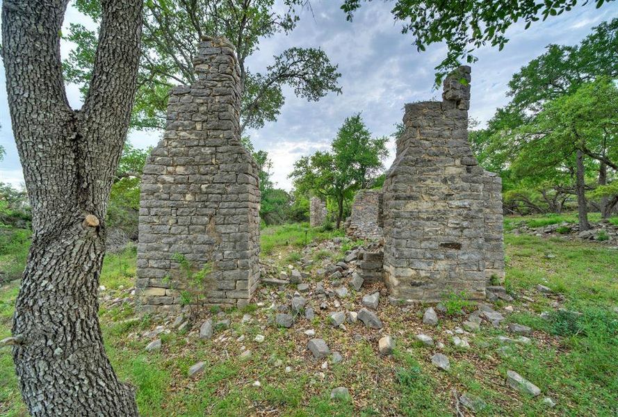 Natural landscape and outdoor views near in Austin (Image 15). Natural landscape and outdoor views near in Austin (Image 15).