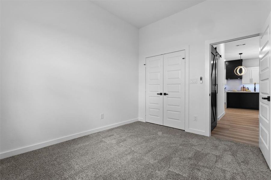 Spacious, unfurnished interior of a new home in , Quinlan (Image 23).