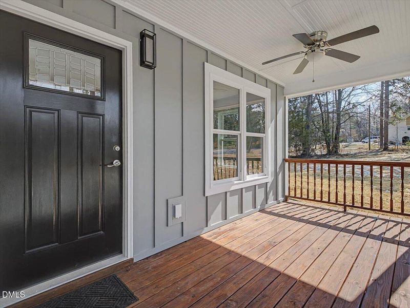 07-Front Porch 07-Front Porch