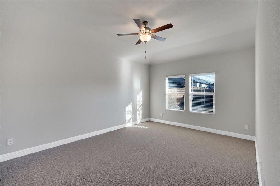 Spacious, unfurnished interior of a new home in Stonehaven, Seagoville (Image 25). Spacious, unfurnished interior of a new home in Stonehaven, Seagoville (Image 25).