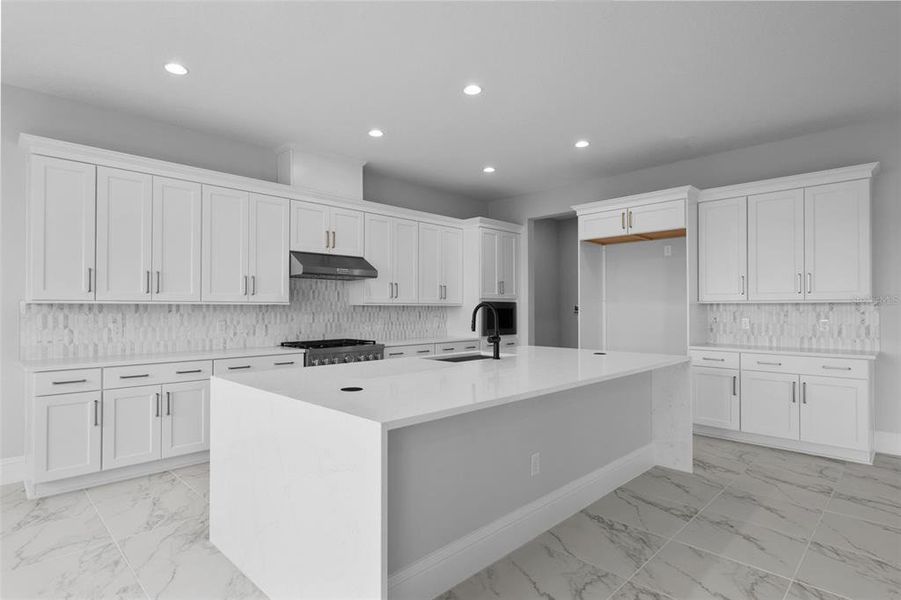 Furnished interior view inside a new home in , Montverde (Image 7).