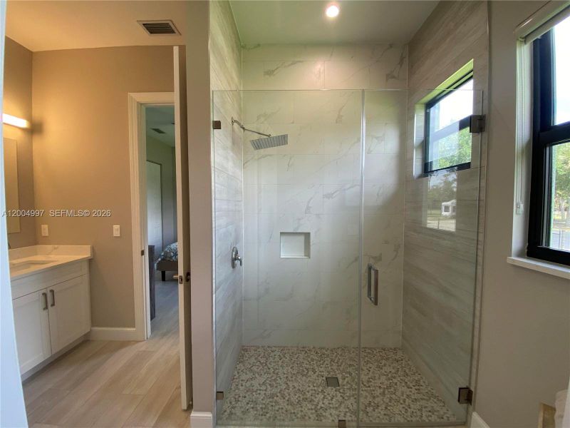 Image 37 of a home in .