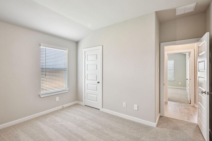 Photo is not of the actual home, but is an inspirational photo of builder’s model home and may depict options, furnishings, and/or decorator features that are not included Photo is not of the actual home, but is an inspirational photo of builder’s model home and may depict options, furnishings, and/or decorator features that are not included