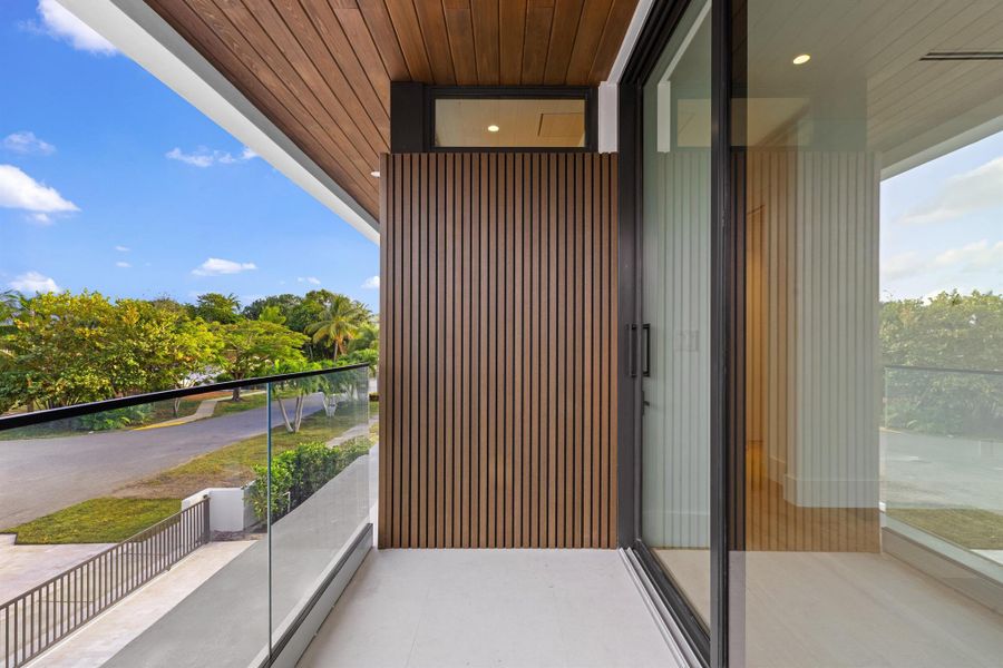 Exterior details and patio area of a home in , Boca Raton (Image 33).