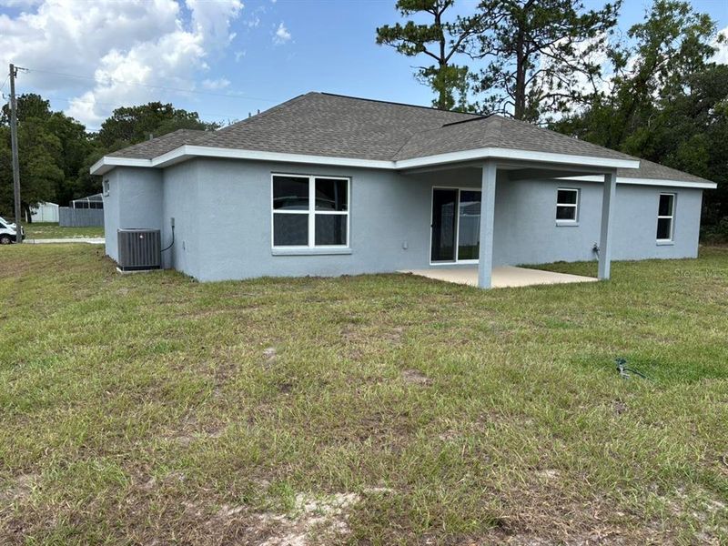 Exterior details and patio area of a home in , Dunnellon (Image 19). Exterior details and patio area of a home in , Dunnellon (Image 19).